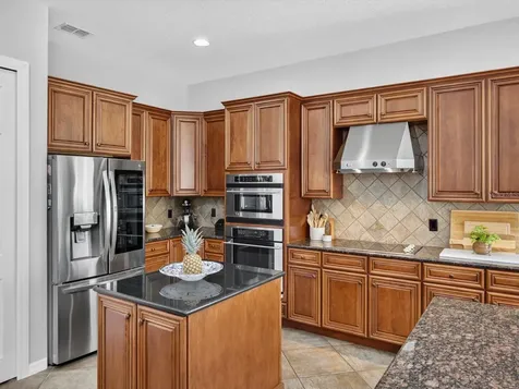 561 Harriswood Court Davenport FL 33837