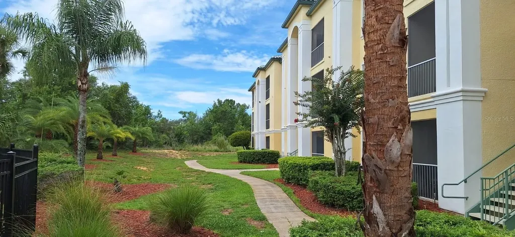 8927 Legacy Court Kissimmee FL 34747