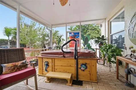 11201 Saint Andrews Court Riverview FL 33579