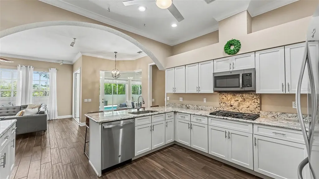 1801 Sandhill Lane Winter Haven FL 33884