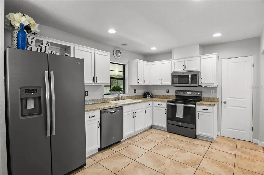 683 E Brookins Avenue Eagle Lake FL 33839