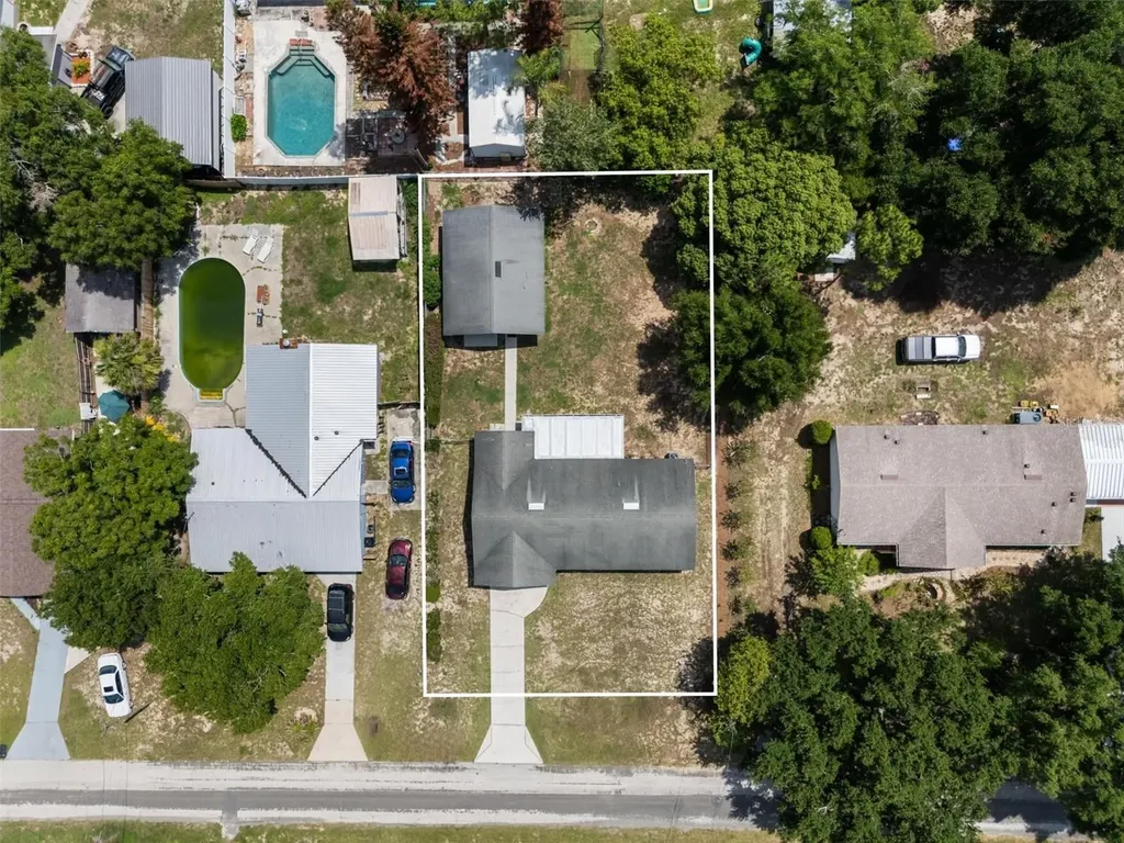 683 E Brookins Avenue Eagle Lake FL 33839
