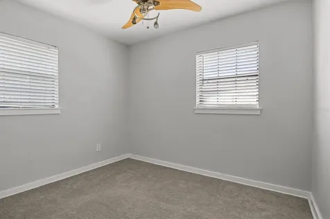 683 E Brookins Avenue Eagle Lake FL 33839