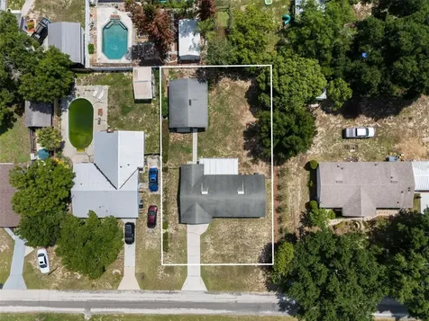 683 E Brookins Avenue Eagle Lake FL 33839