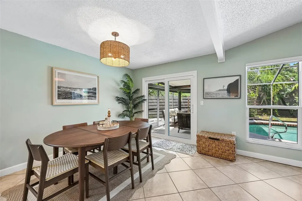 4712 Glenbrooke Drive Sarasota FL 34243