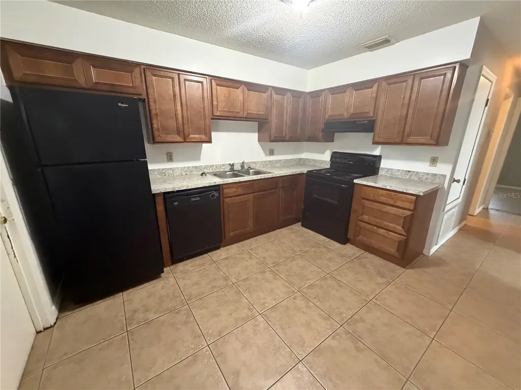 2415 S Cedar Avenue Sanford FL 32771