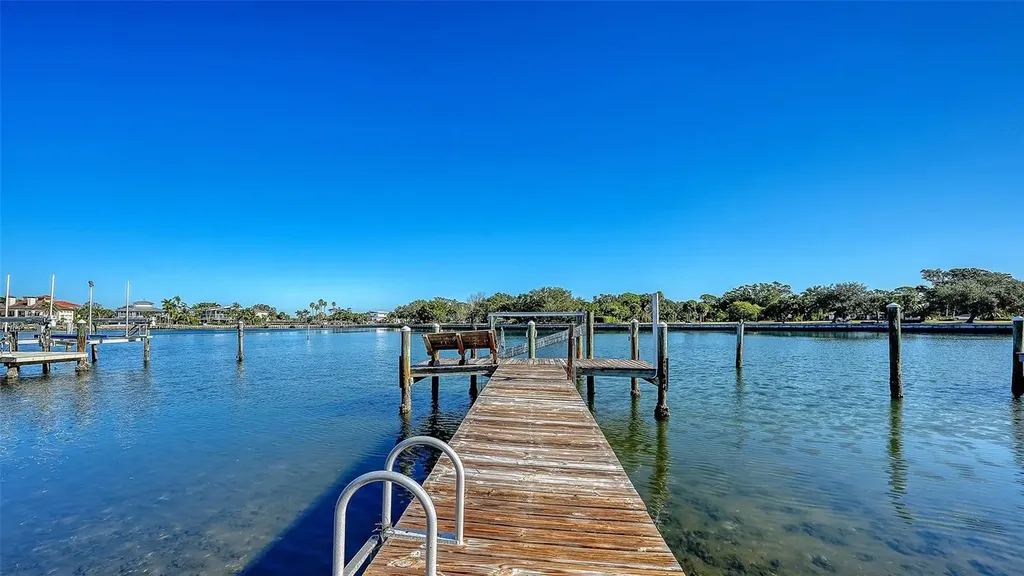 355 S Shore Drive Sarasota FL 34234
