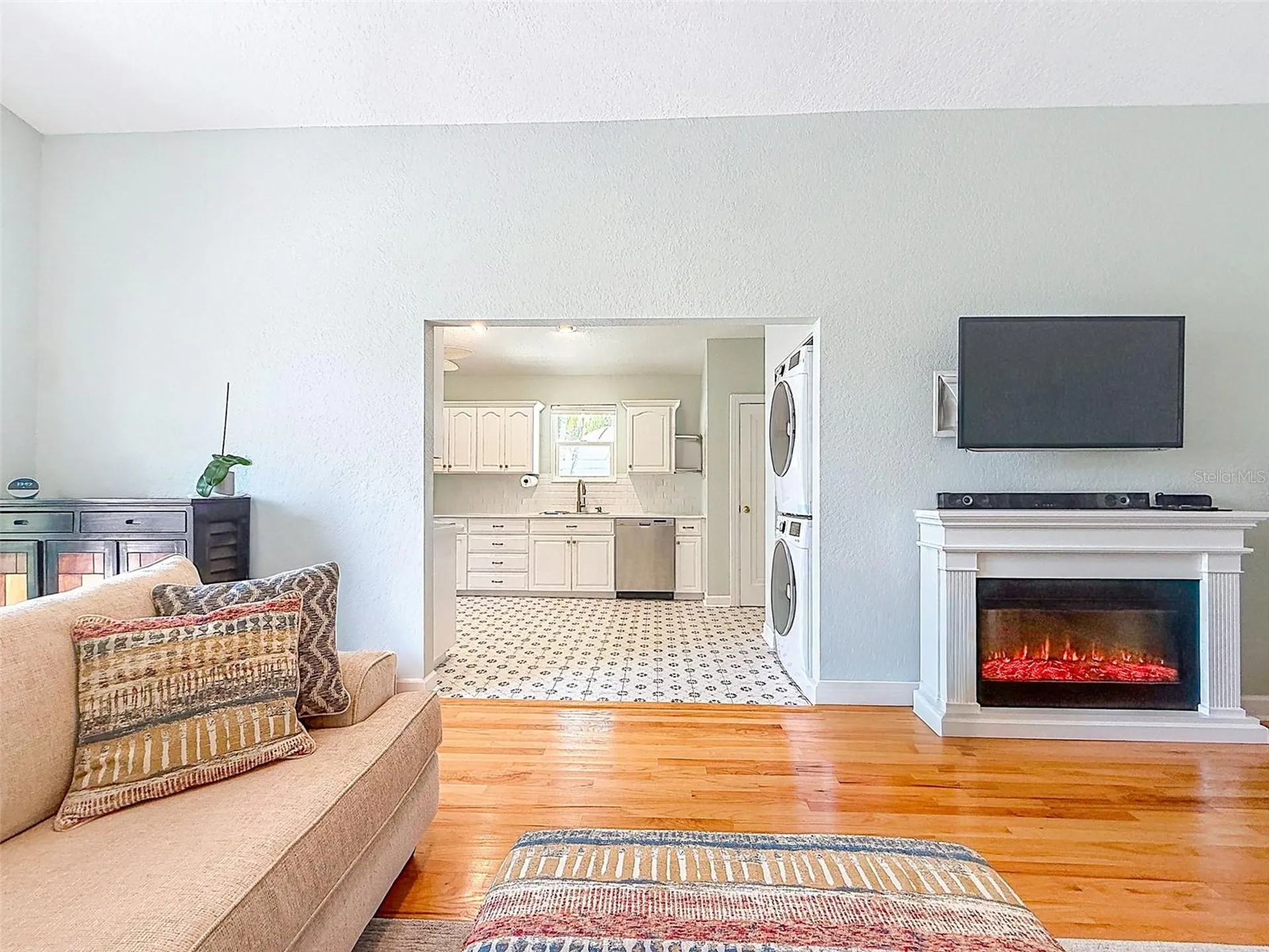 182 29th Avenue N St Petersburg FL 33704