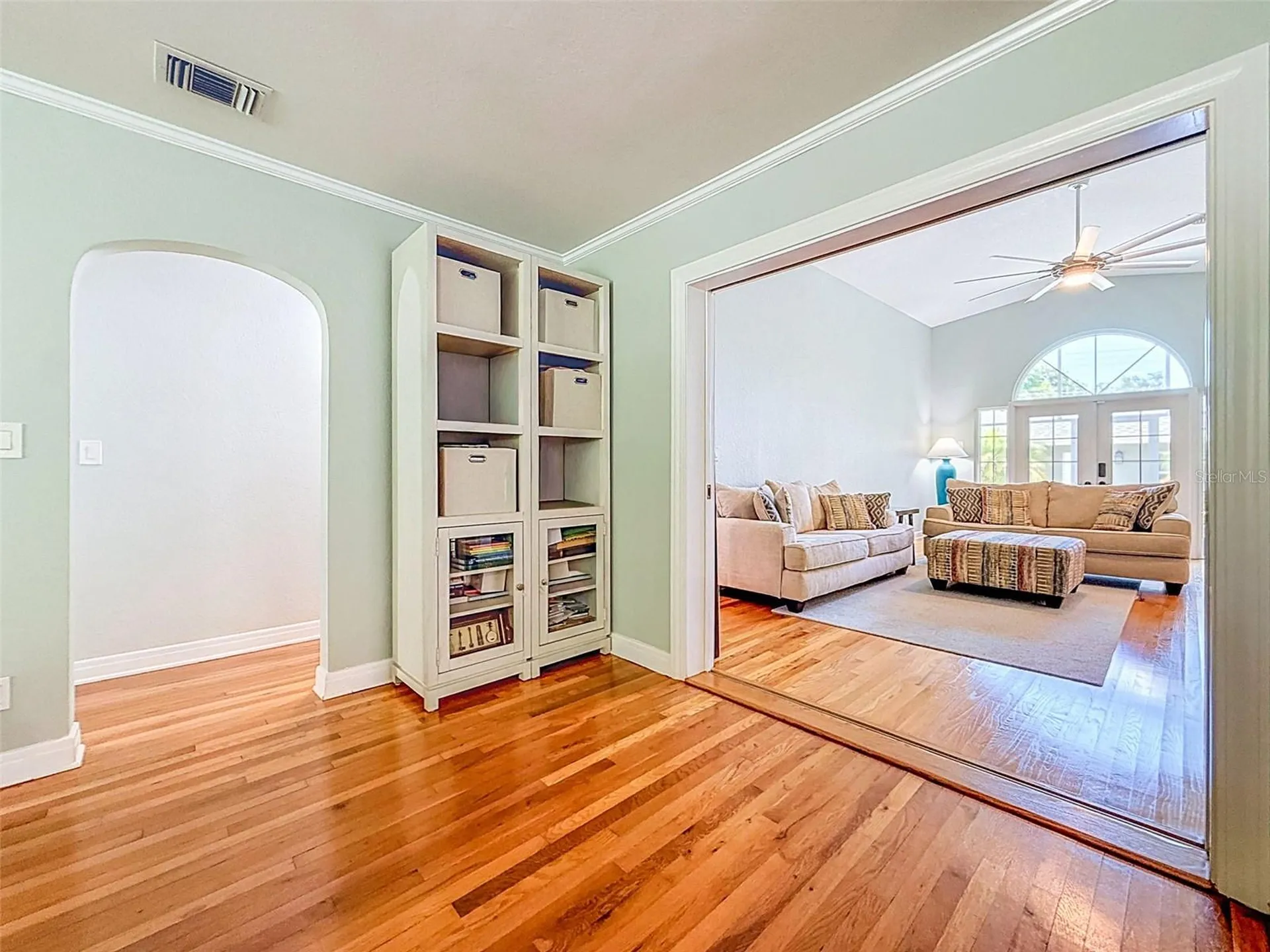 182 29th Avenue N St Petersburg FL 33704