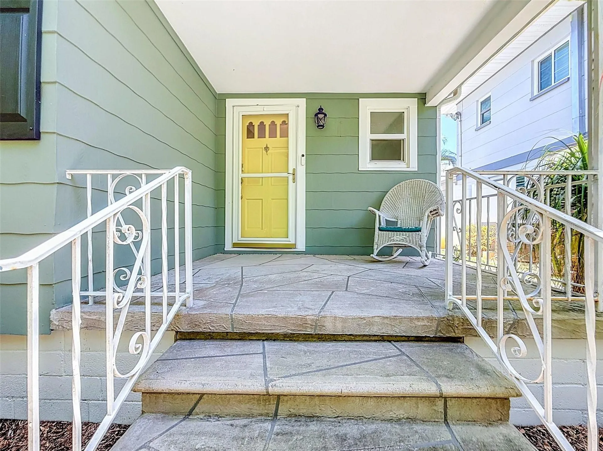 182 29th Avenue N St Petersburg FL 33704
