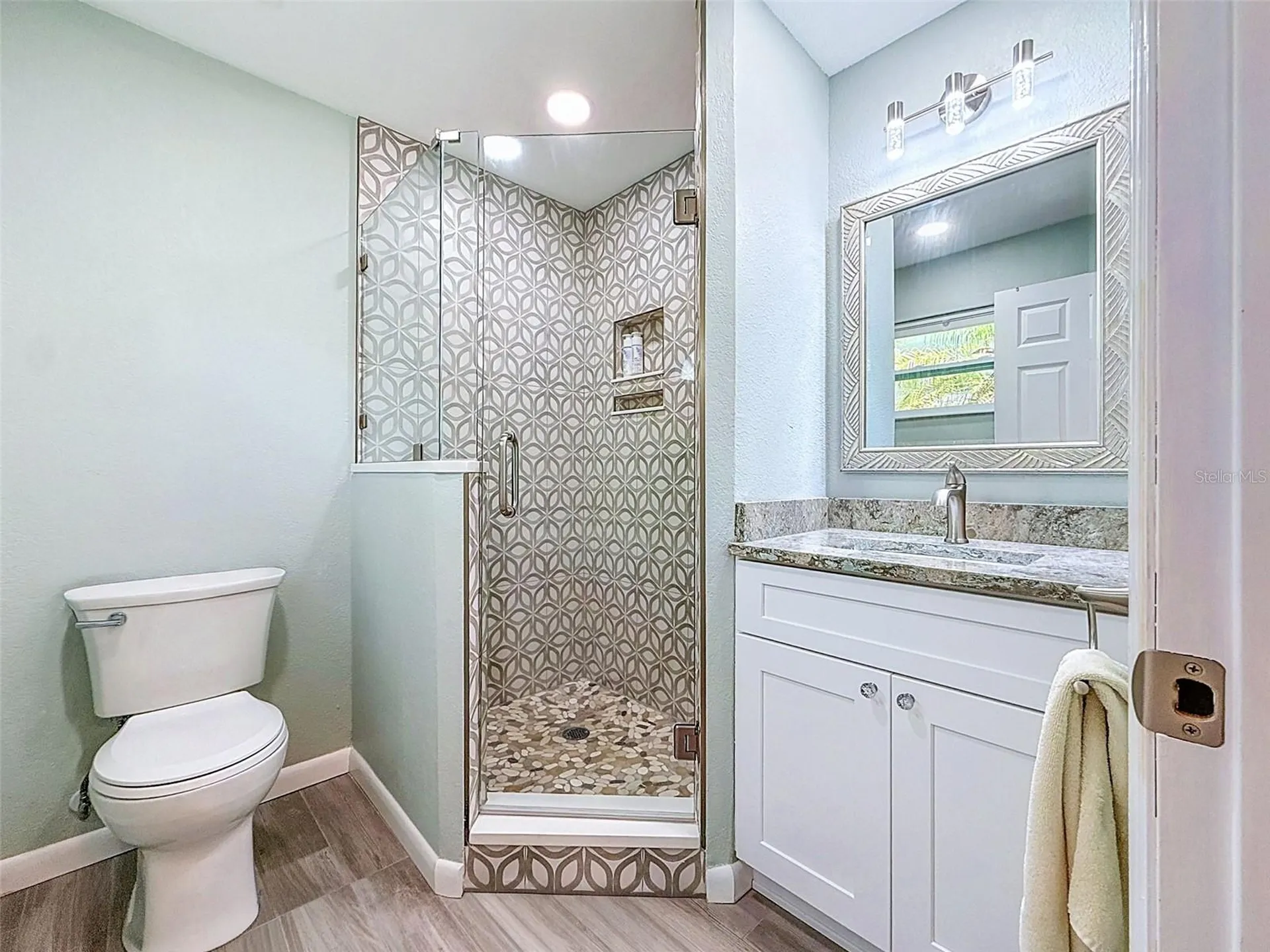 182 29th Avenue N St Petersburg FL 33704