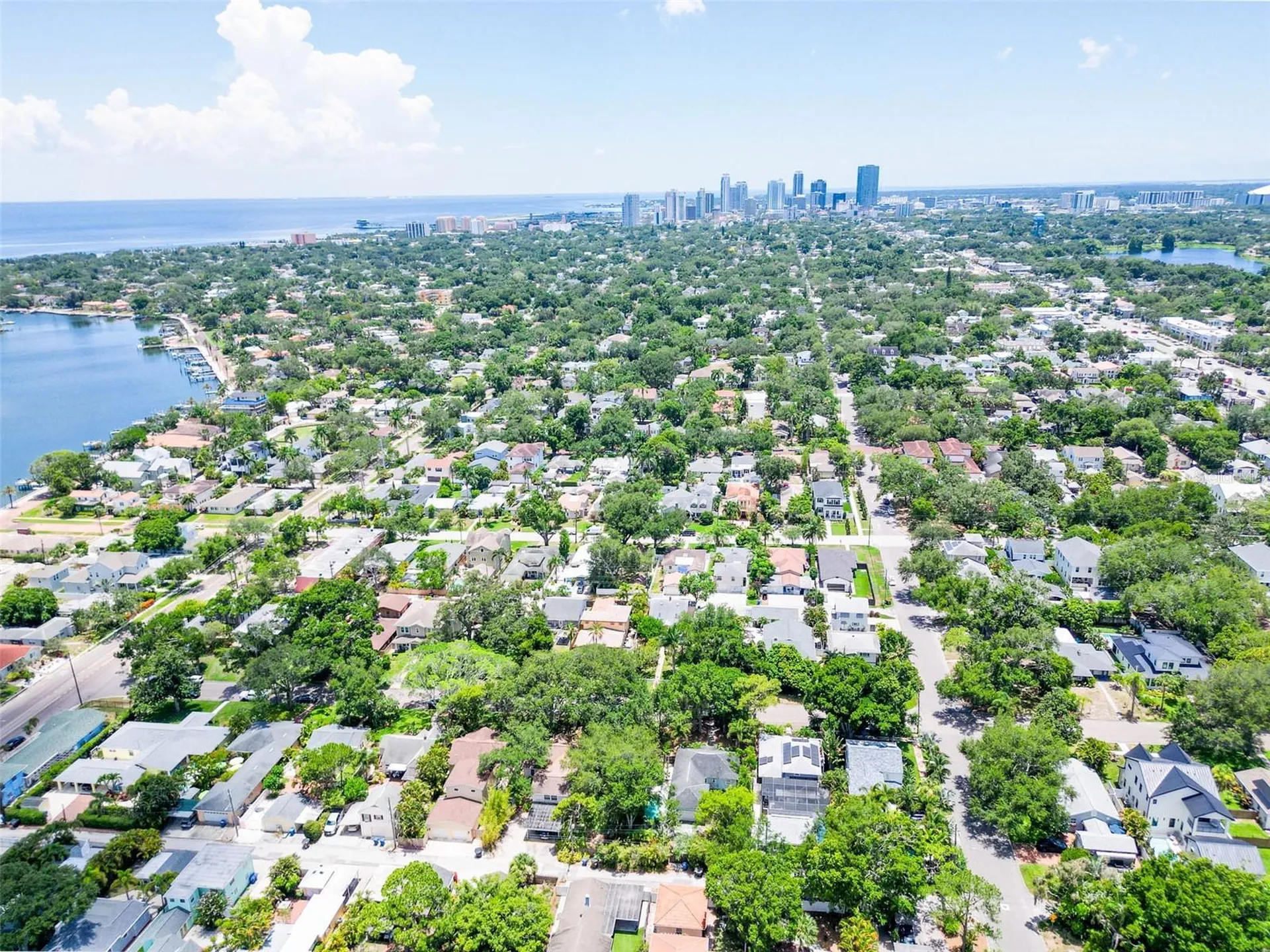182 29th Avenue N St Petersburg FL 33704