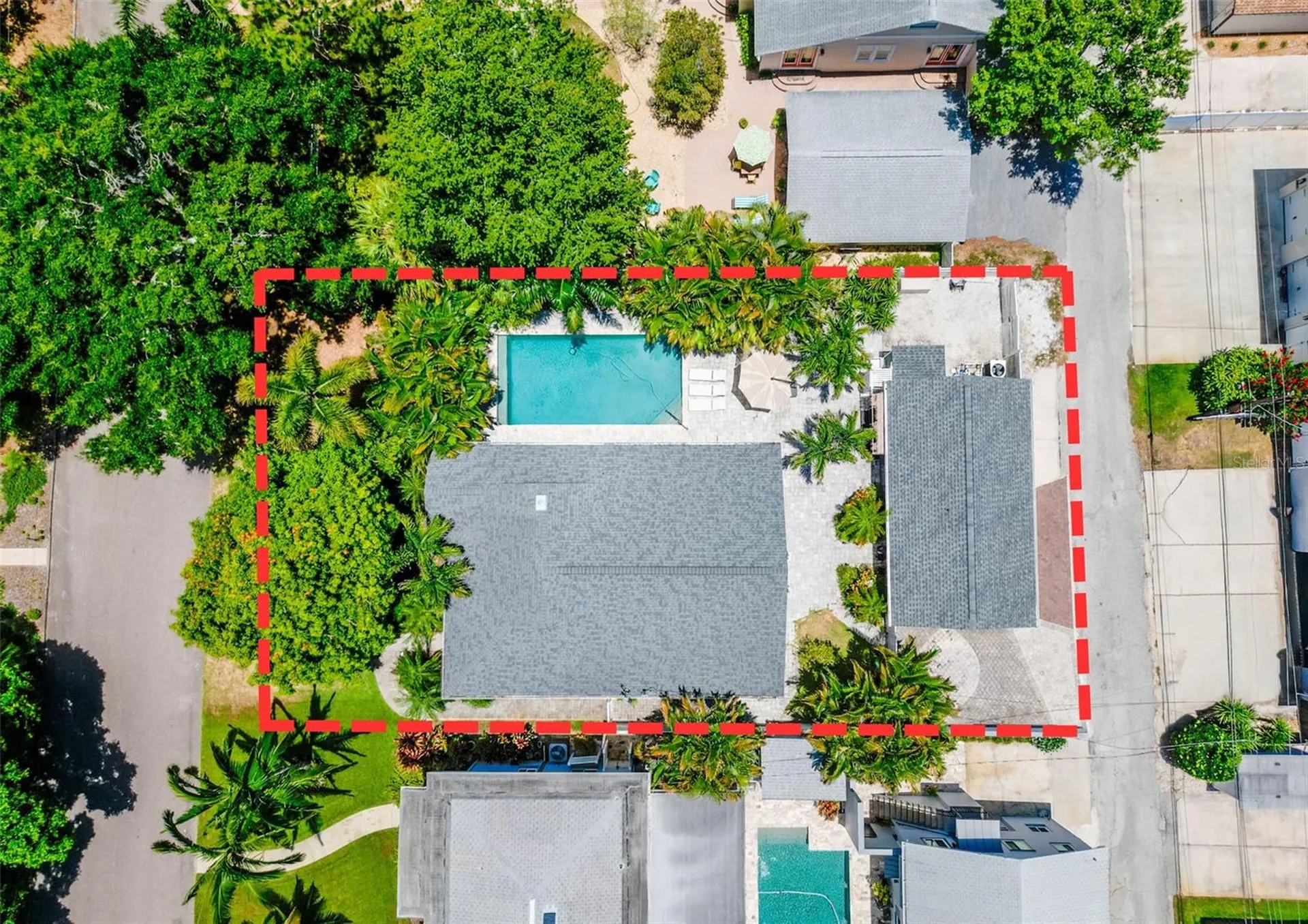 182 29th Avenue N St Petersburg FL 33704