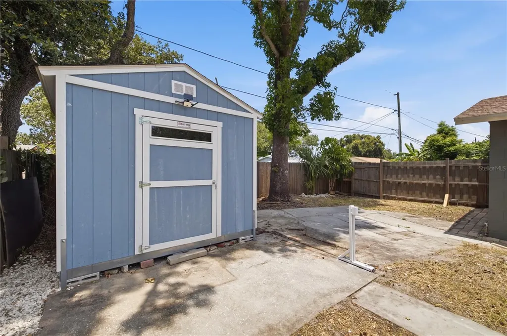 8536 Quail Road Seminole FL 33777