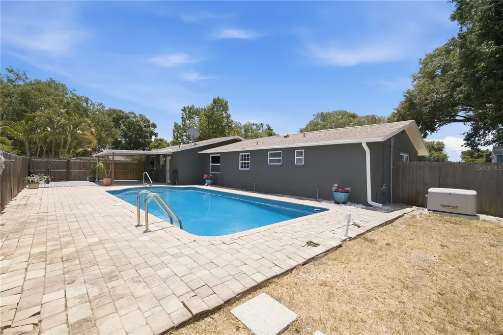 8536 Quail Road Seminole FL 33777