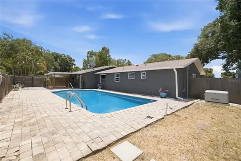 8536 Quail Road Seminole FL 33777
