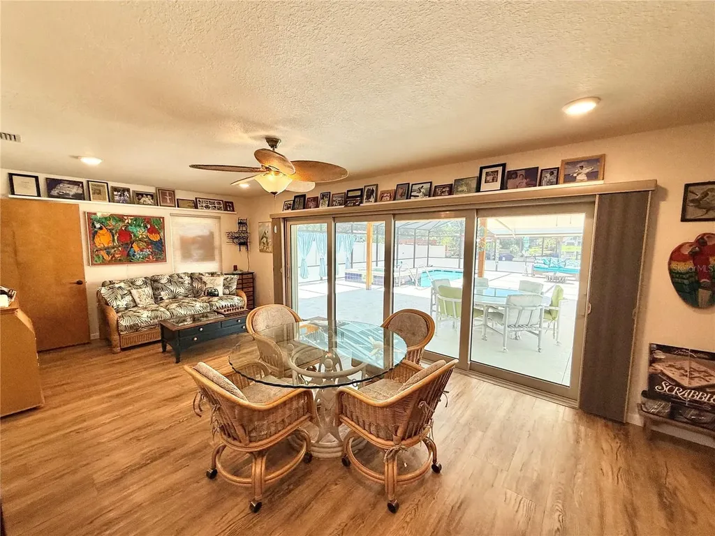 209 W Delaware Street Tavares FL 32778