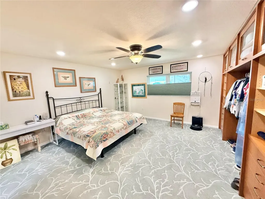 209 W Delaware Street Tavares FL 32778