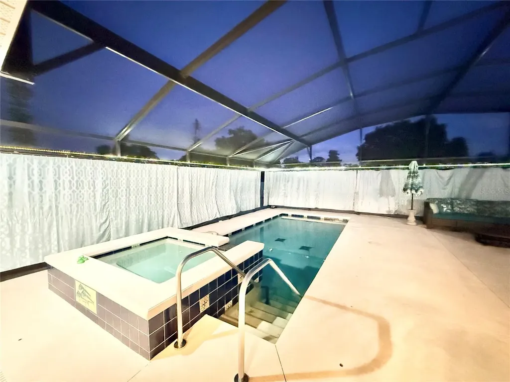 209 W Delaware Street Tavares FL 32778