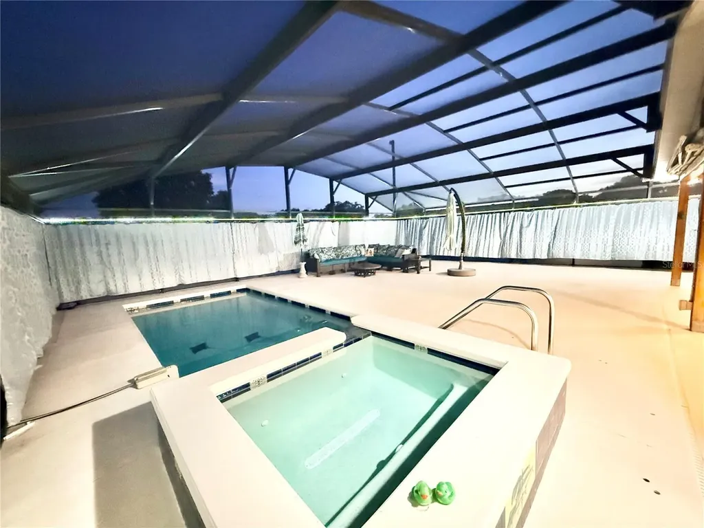 209 W Delaware Street Tavares FL 32778