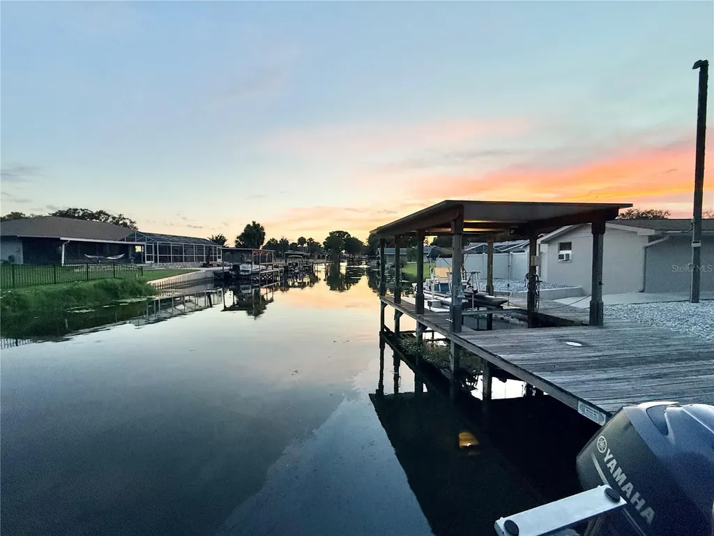 209 W Delaware Street Tavares FL 32778