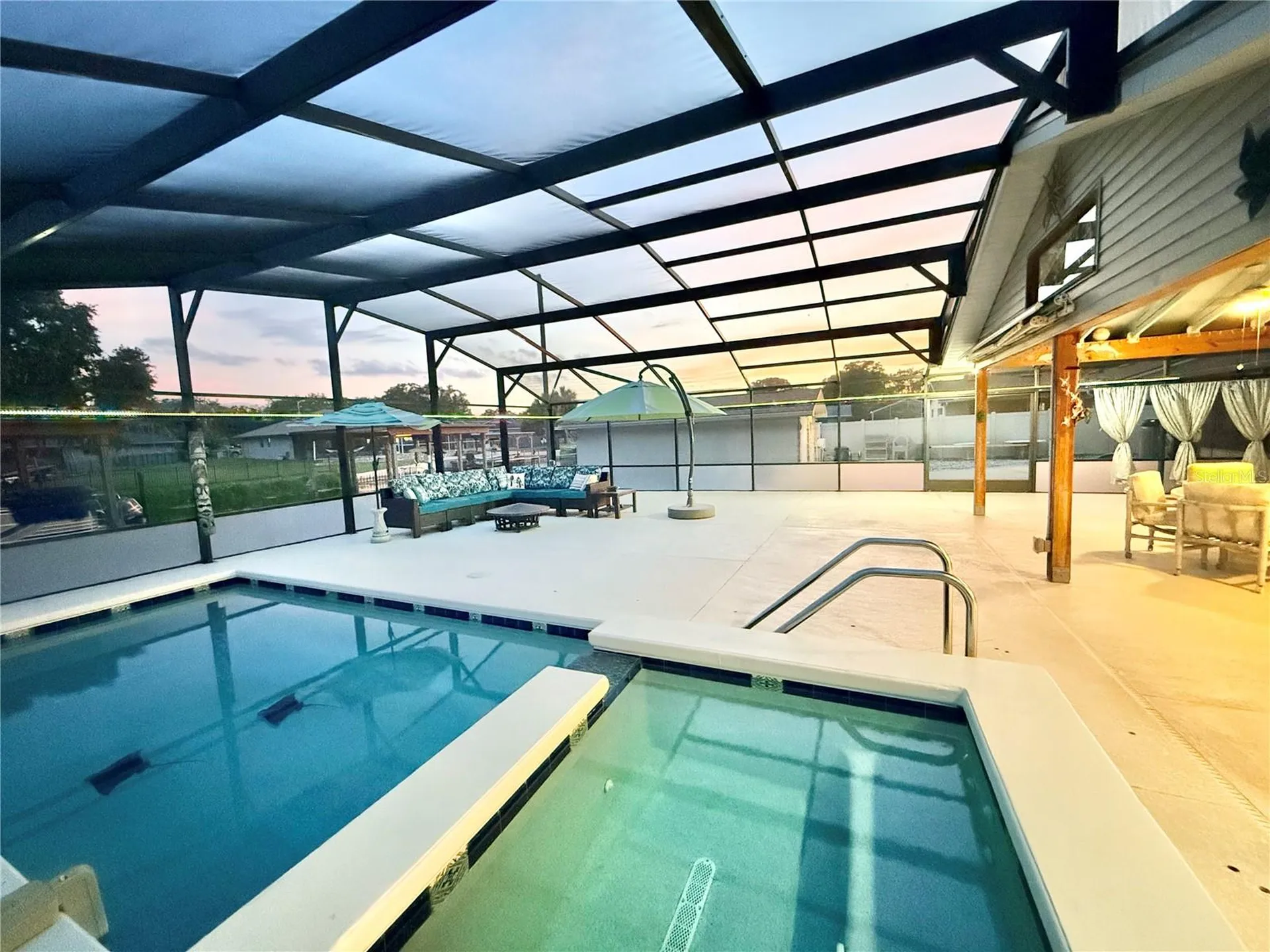 209 W Delaware Street Tavares FL 32778