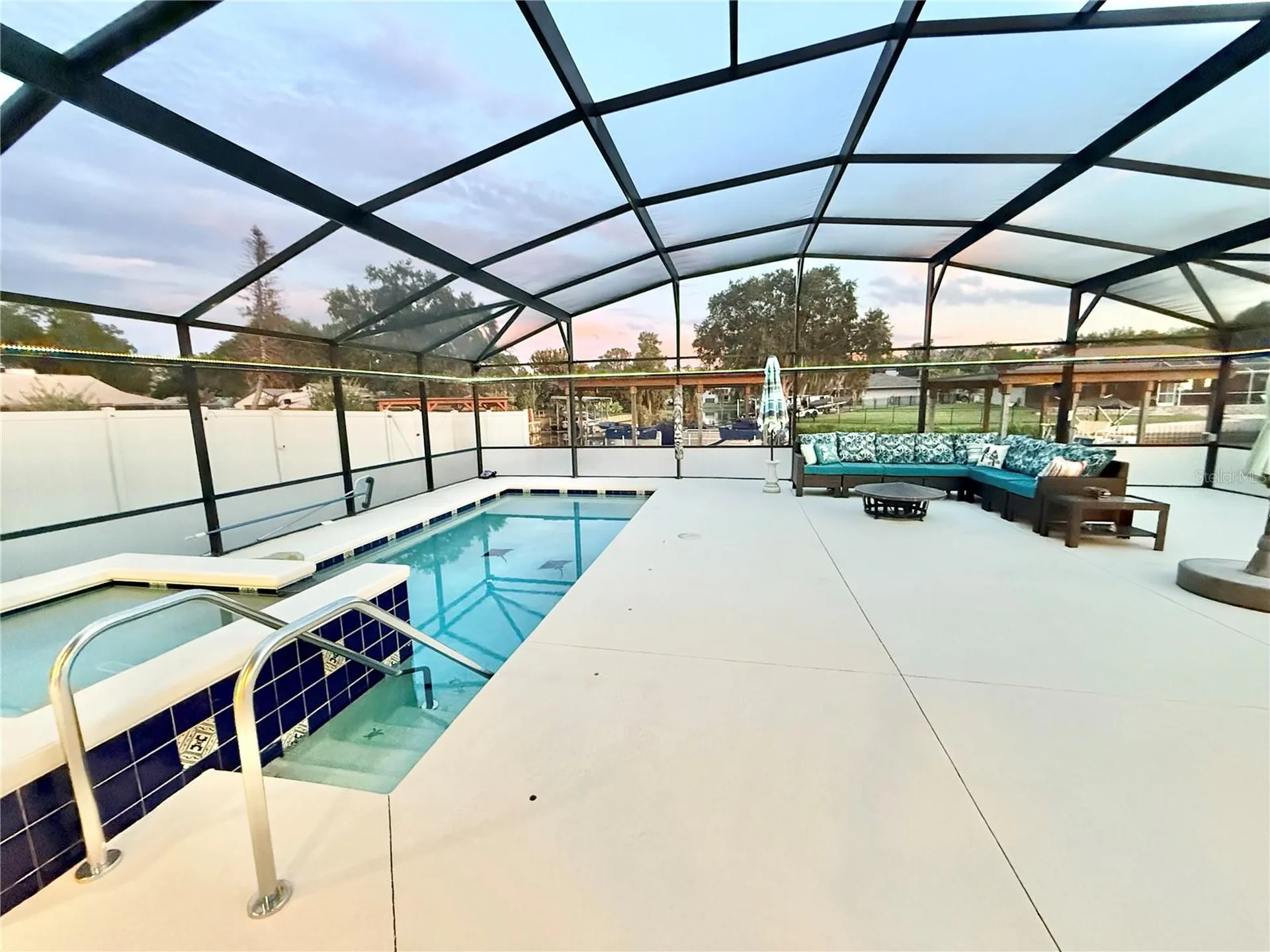 209 W Delaware Street Tavares FL 32778