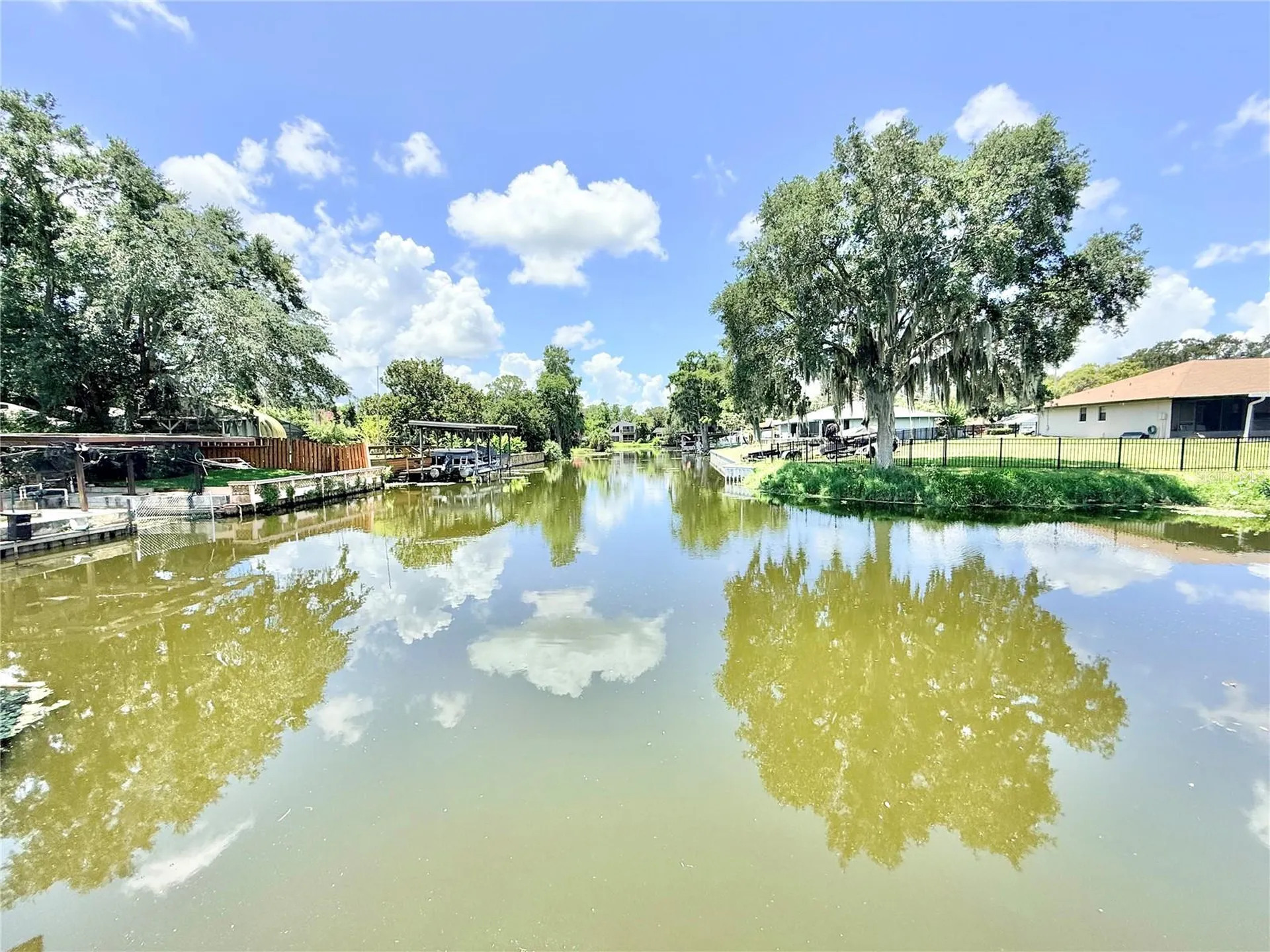 209 W Delaware Street Tavares FL 32778