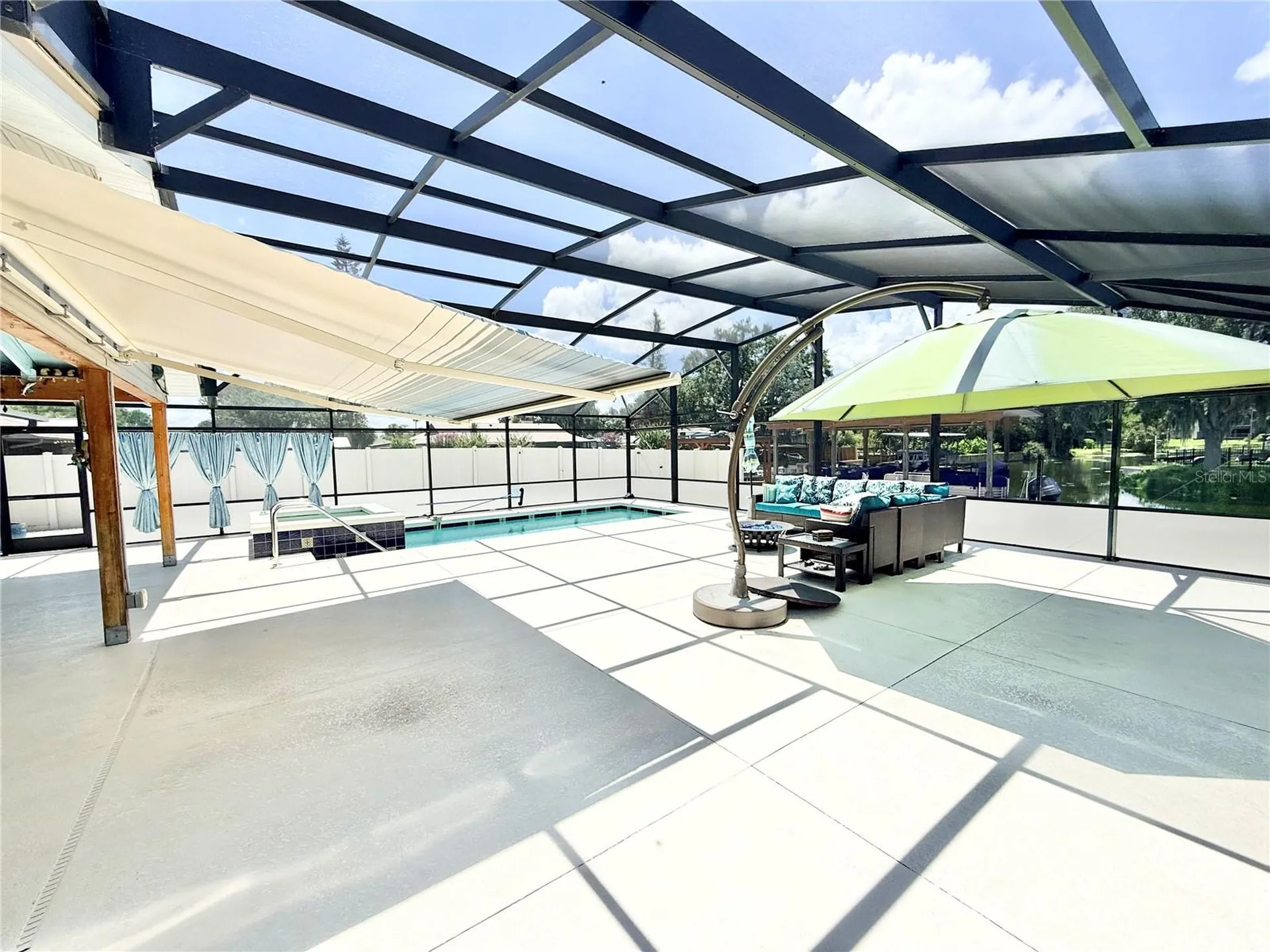 209 W Delaware Street Tavares FL 32778