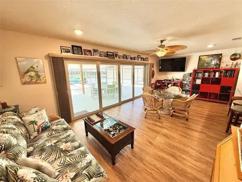 209 W Delaware Street Tavares FL 32778