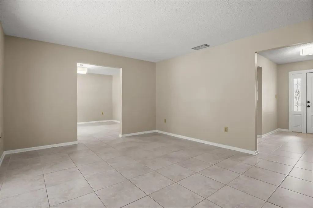 2024 Charnes Court Lakeland FL 33813