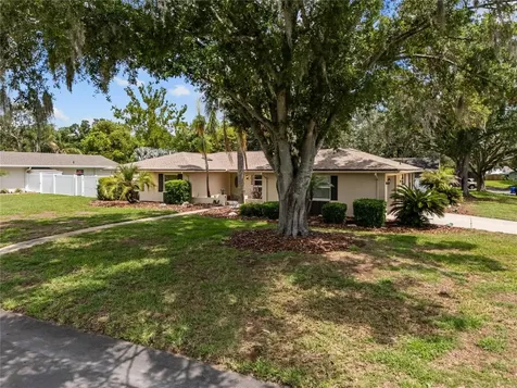 2024 Charnes Court Lakeland FL 33813