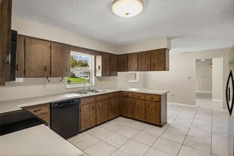 2024 Charnes Court Lakeland FL 33813