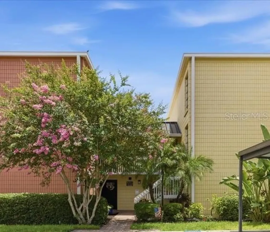 2424 W Tampa Bay Boulevard Tampa FL 33607