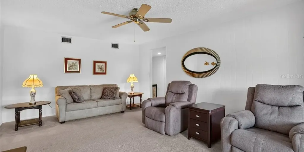 3595 40th Avenue S St Petersburg FL 33711
