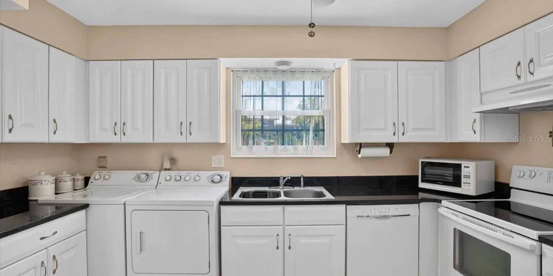 3595 40th Avenue S St Petersburg FL 33711