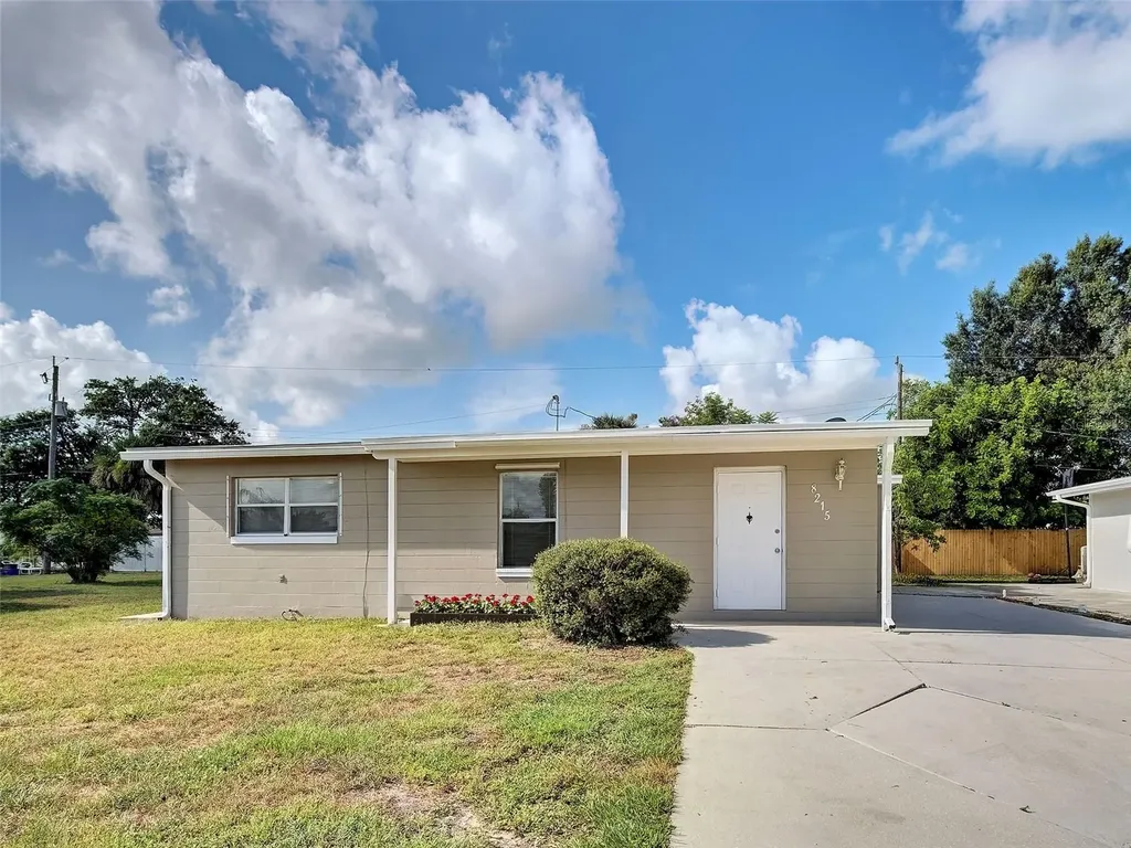 8215 Agress Avenue North Port FL 34287