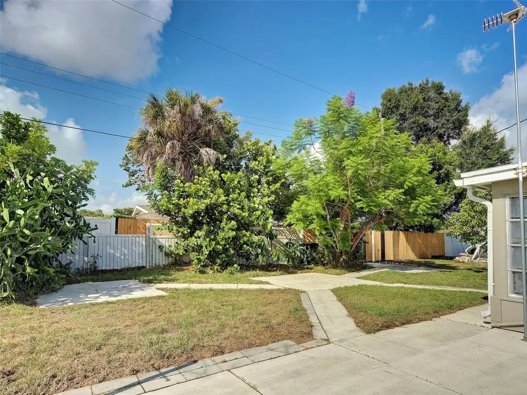 8215 Agress Avenue North Port FL 34287