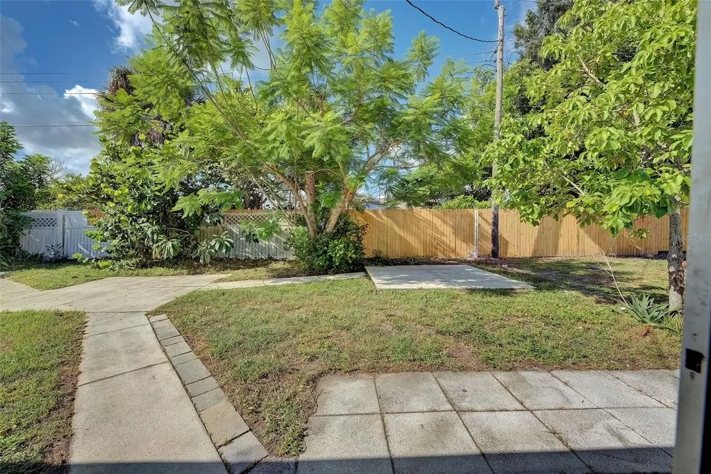 8215 Agress Avenue North Port FL 34287
