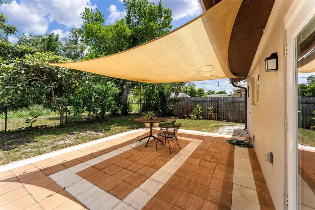 6916 Williams Drive Tampa FL 33634