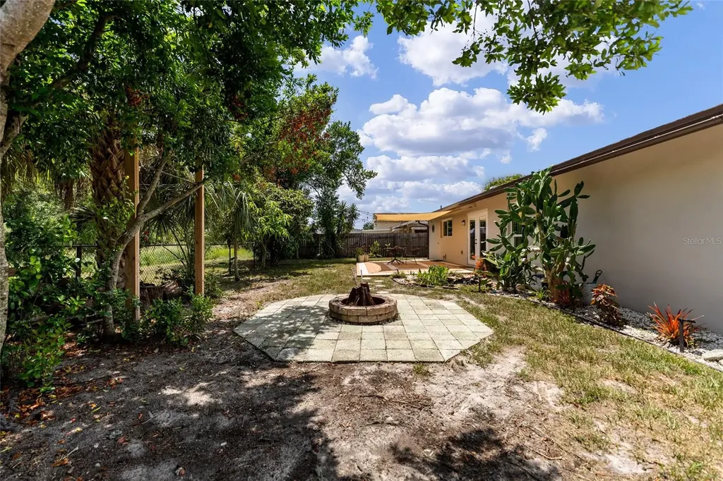 6916 Williams Drive Tampa FL 33634