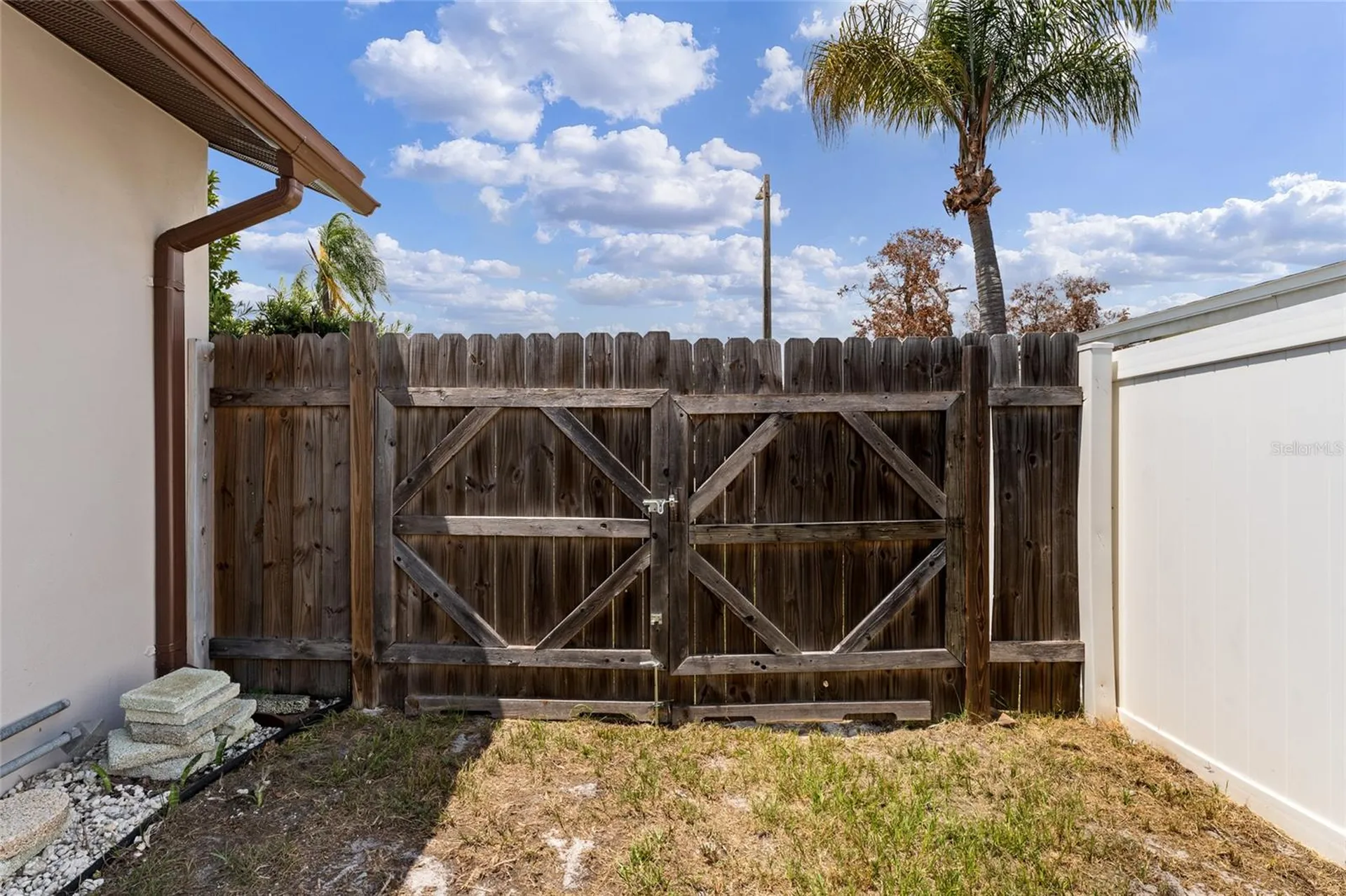 6916 Williams Drive Tampa FL 33634