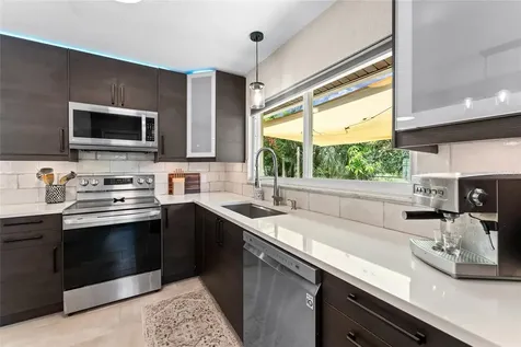 6916 Williams Drive Tampa FL 33634