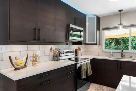 6916 Williams Drive Tampa FL 33634