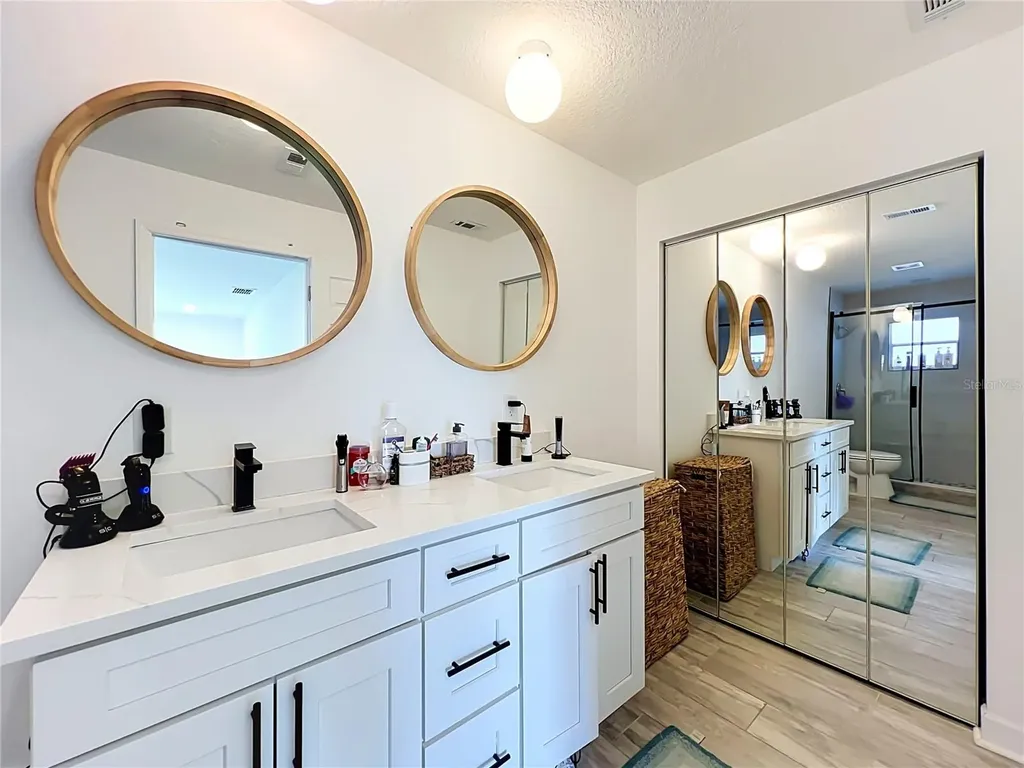5501 Memorial Drive Orlando FL 32821