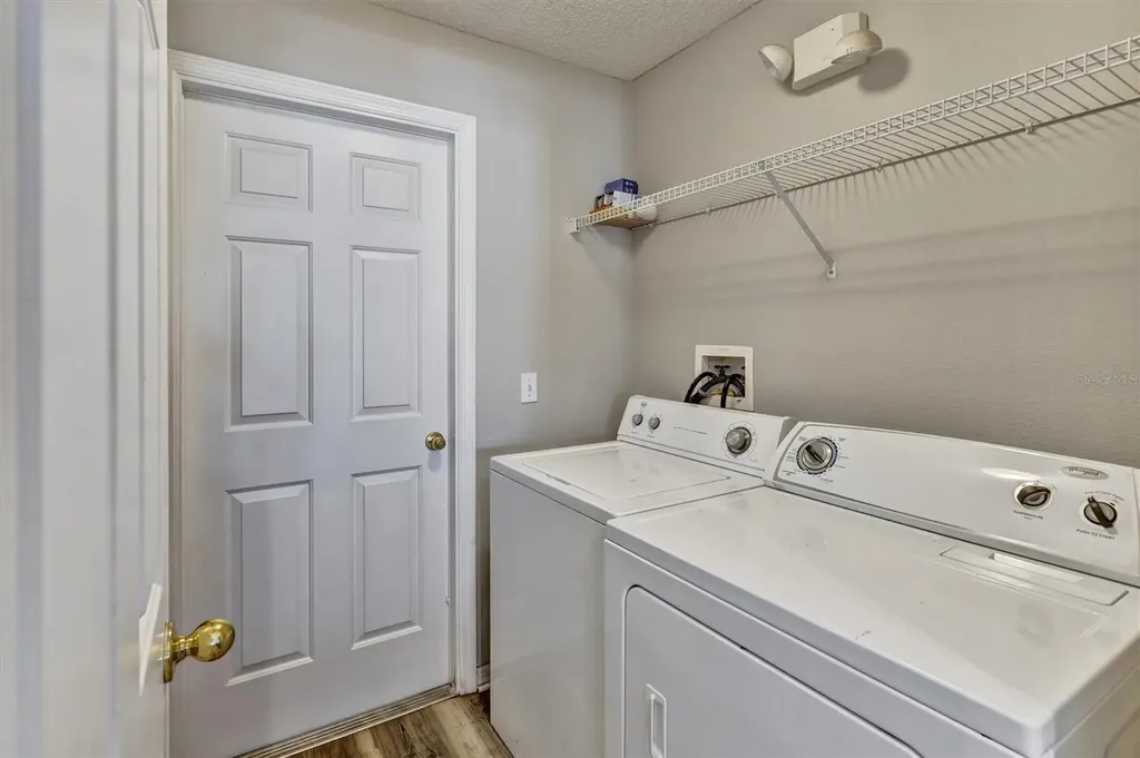 2802 Playing Otter Court Kissimmee FL 34747