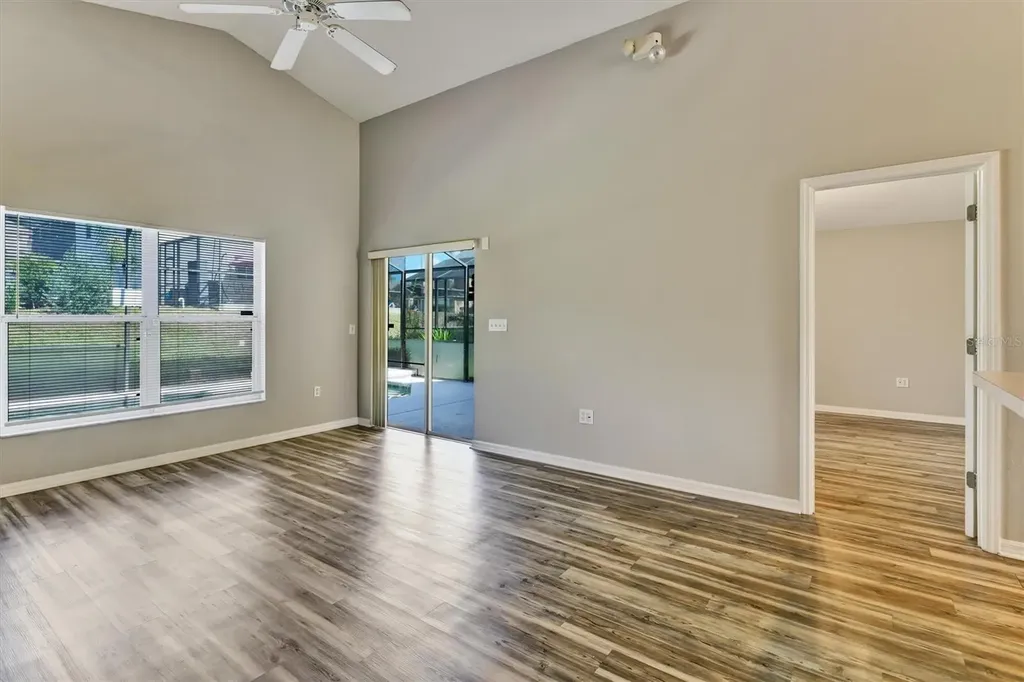 2802 Playing Otter Court Kissimmee FL 34747
