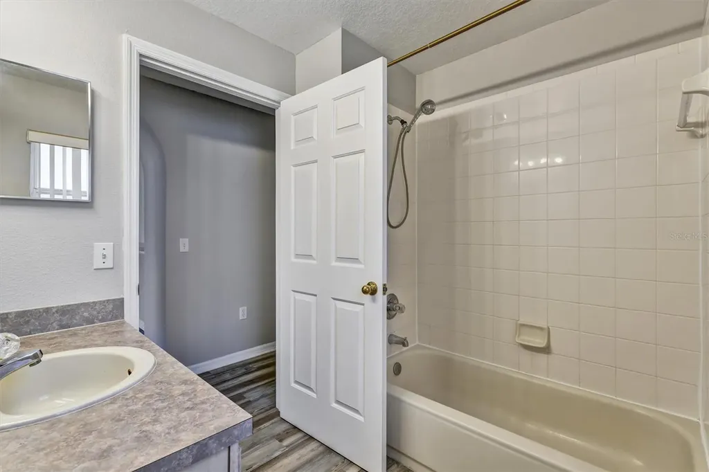 2802 Playing Otter Court Kissimmee FL 34747