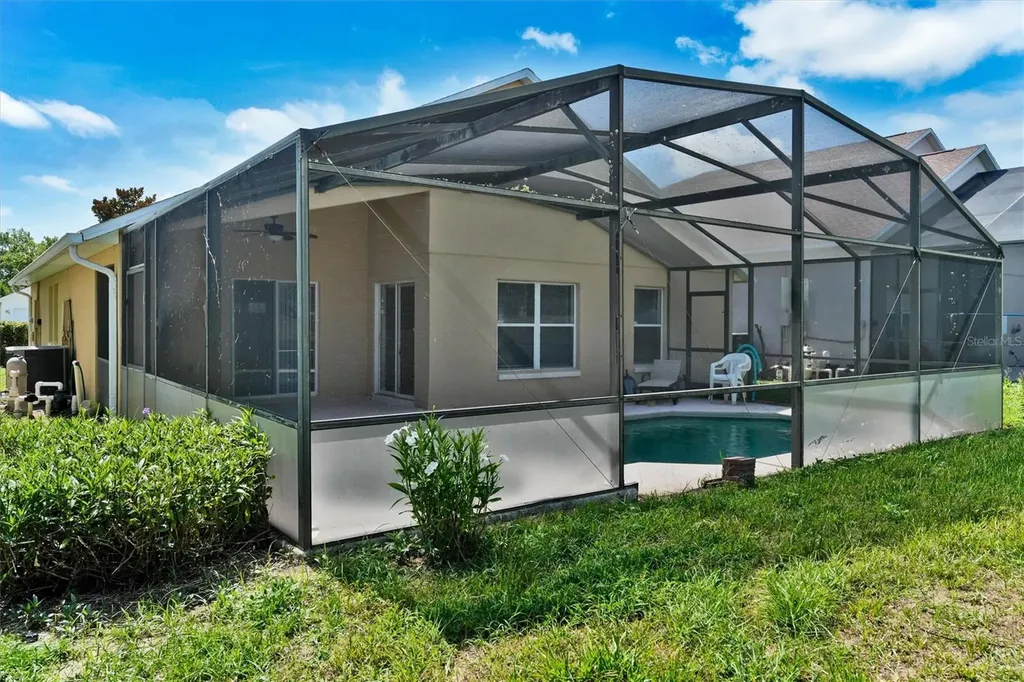 2802 Playing Otter Court Kissimmee FL 34747