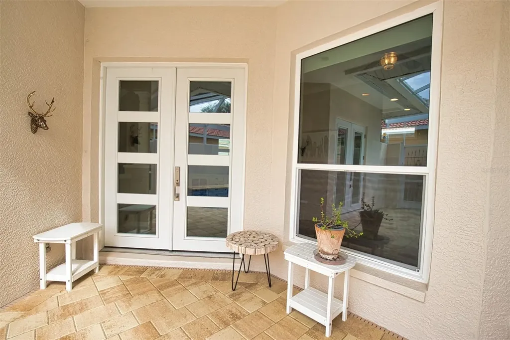 221 Rio Terra Venice FL 34285